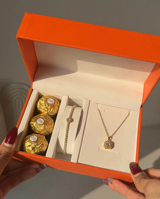 Golden Romance Hamper