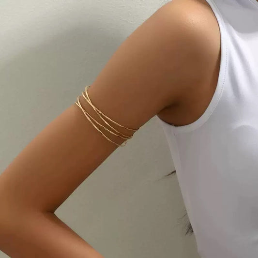 Minimal-Structured Gold Arm Cuff