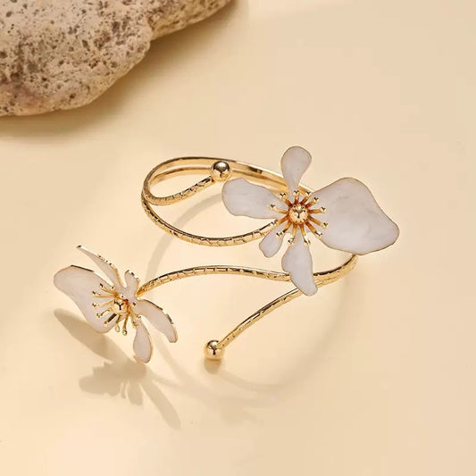 Ivory Hydrangea Arm Cuff