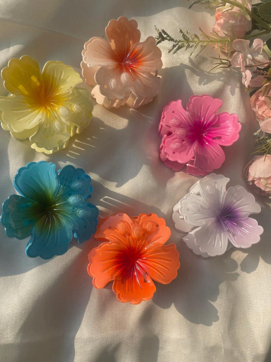 Beach-cation Hawaiian Hibiscus Hair Clip