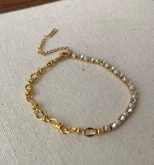 Pearly-hour Bracelet