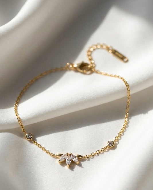Golden Breeze Dainty Bracelet