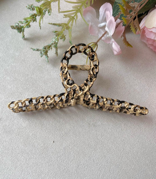 Twisted Wild Claw Clip