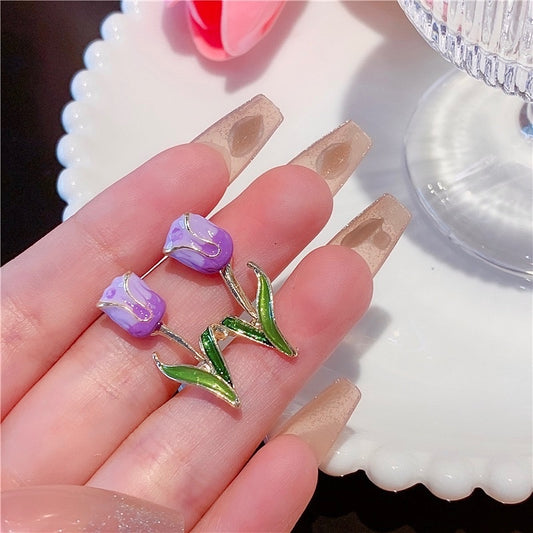 A tulip thing! Earrings