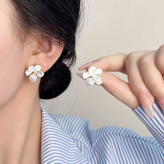 White Petal Pearl Studs