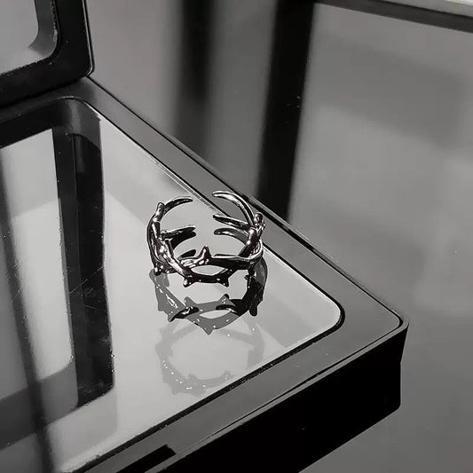 Thorned Royalty Ring