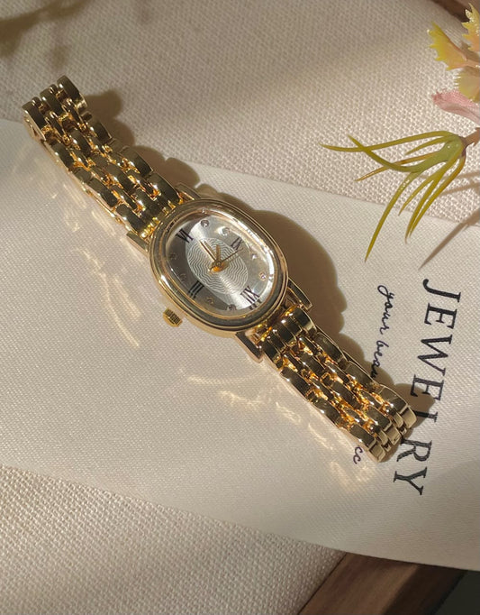 Aurelia Muse Oval Watch