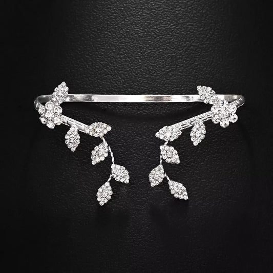 Spotlight-Stealer Rhinestone Leafy Hand Jewellery