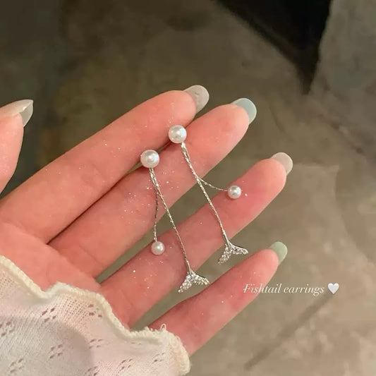 Silver-Siren Pearl Drop Earrings