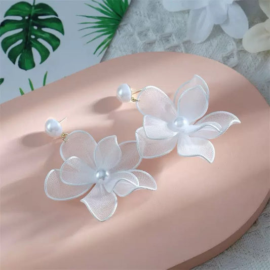 Whisper-Florets Mesh Pearl Earrings