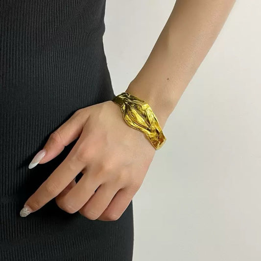 Contour Statement Bangle