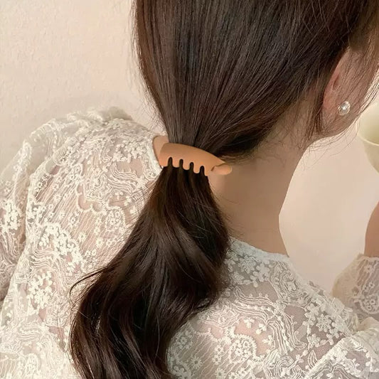 Grab that Hair! Banana Clip