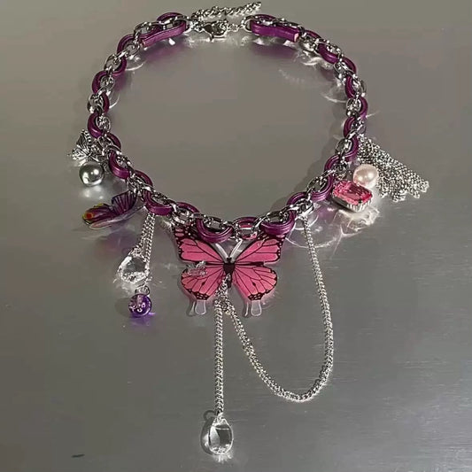 Dramatic Flutter Necklace