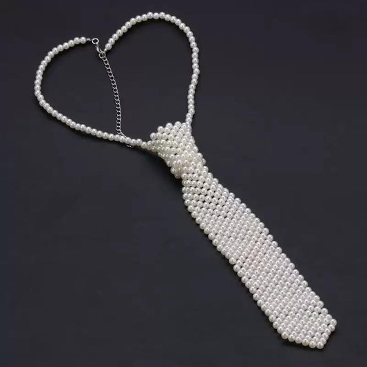 The Boss Luxe Pearl Tie Necklace