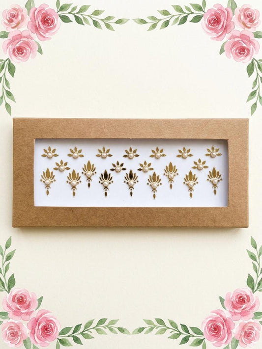 Chandni Lotus Pearl Bindi Set