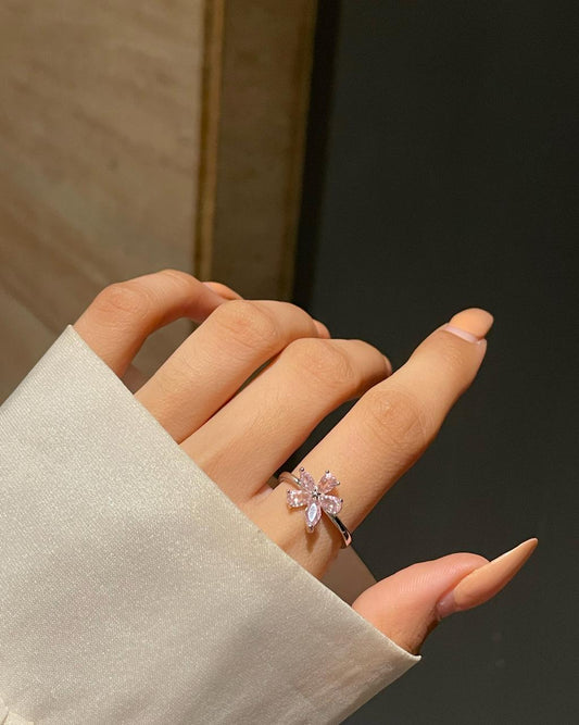 Minimal Flower Ring- pink