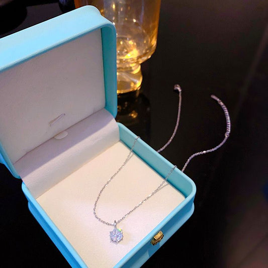 Minimal Solitaire Necklace