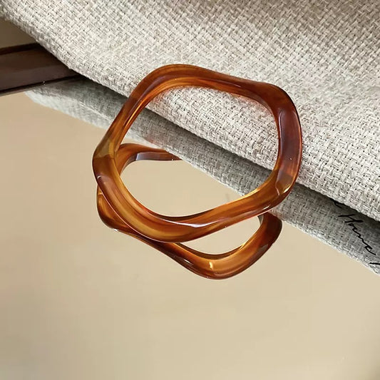 Oh Honey! Irregular Bangle