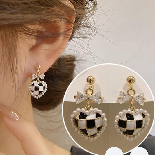 Korean Black & White Heart Drop Dangle Earrings