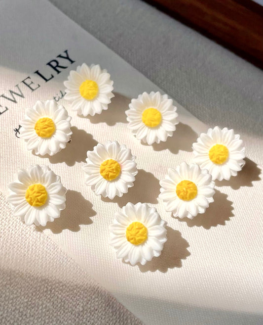 Daisy Daydream Pins (pack of 8)