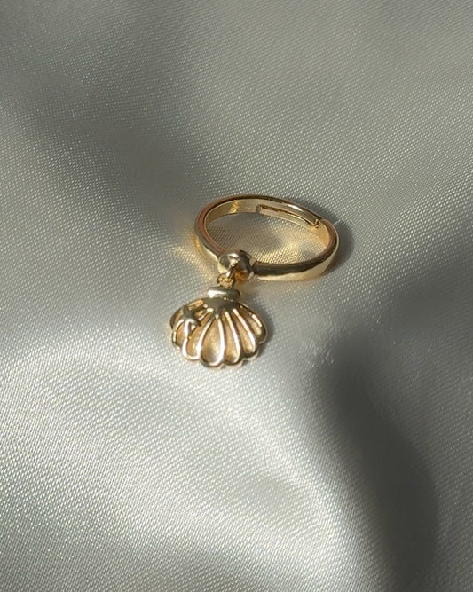 Seaspell Dangling Shell Ring