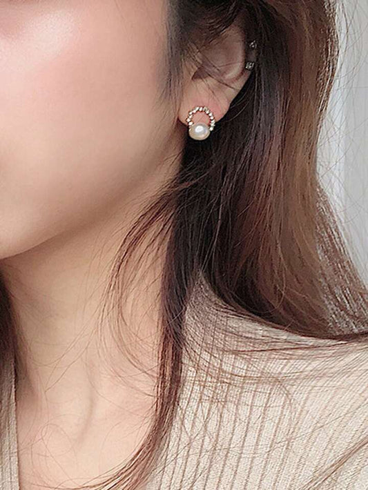 KOREAN CLASSY PEARLY STUD EARRINGS