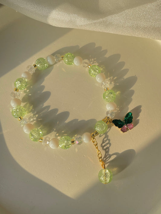 Butterfly in the paradise bracelet- white & Green