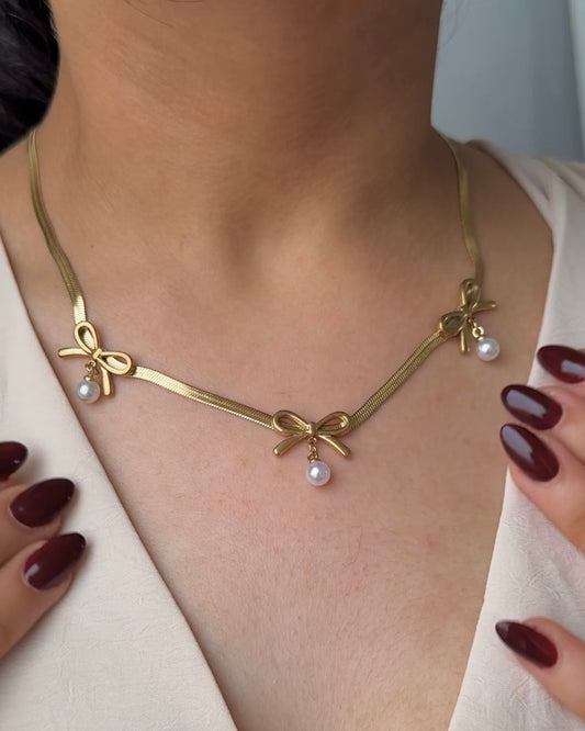 Dramatic Pearl-Bow Necklace