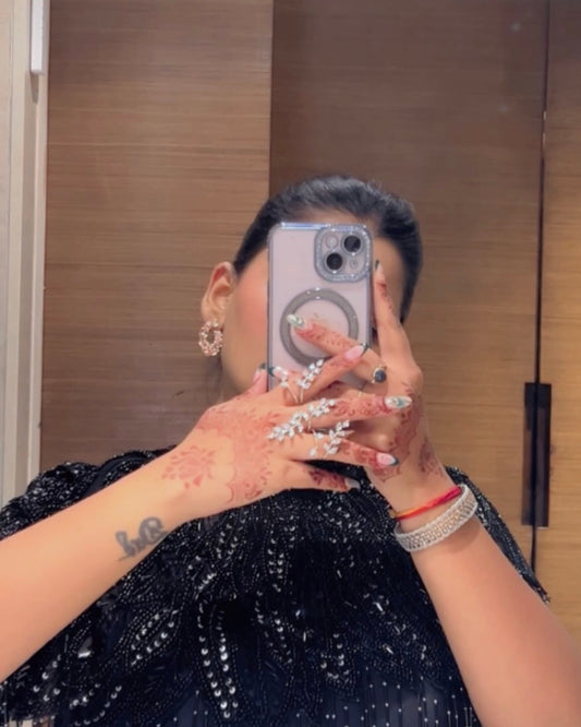 Leafy Luster Luxe Hand Jewellery