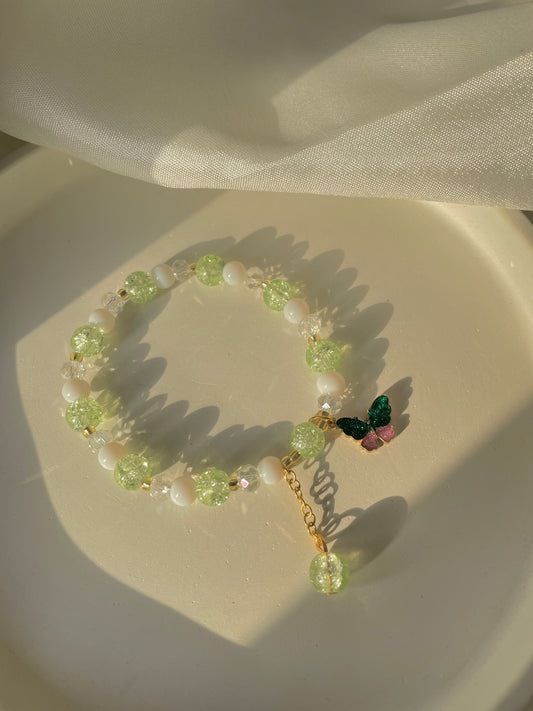 Butterfly in the paradise bracelet- white & Green