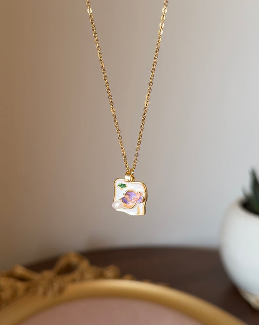 Ivory Willow Vintage Necklace