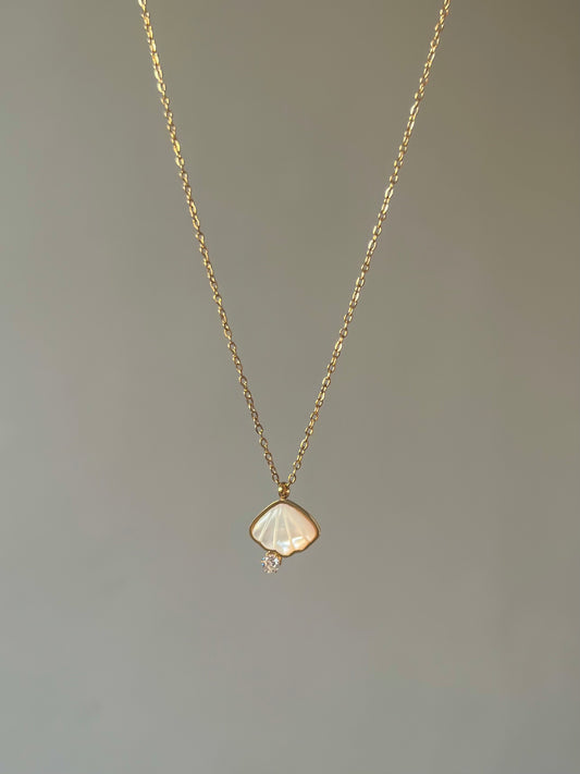 Sea Shell Necklace [18k gold plated]