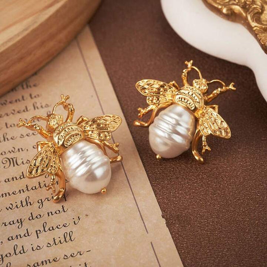 Queen Bee Pearl Earrings