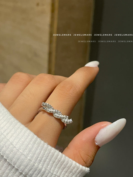 Knot it up!! Ring