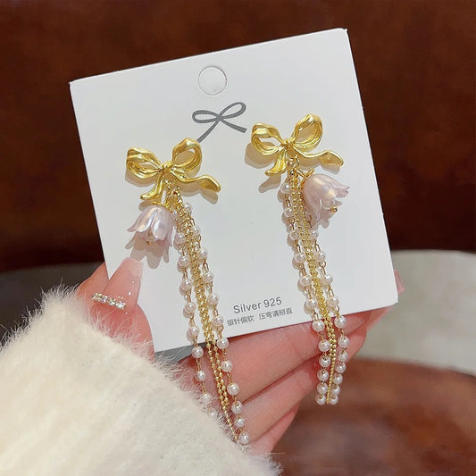 Tulip Bow Pearl drop earrings