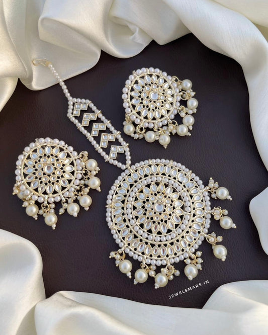 Kavya Mangtika & Earrings set