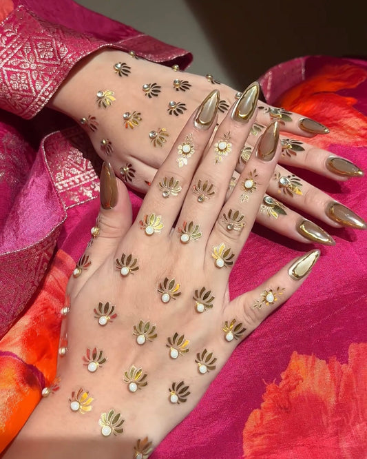 Noor Kamal Bindi Collection (mehndi)