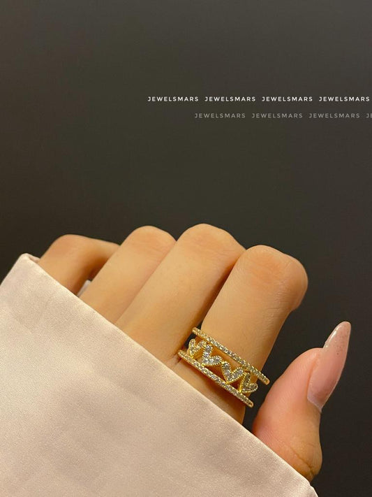 Love is in the air Ring Band