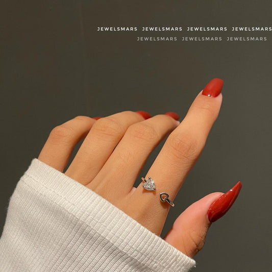 Love me on a loop Ring!