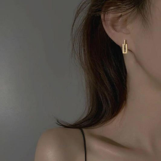 Minimal Statement Earrings