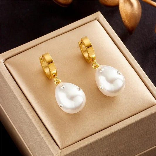 Luxe Pearl Drop Earrings (18k gold plated)