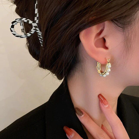 Amelia Pearl Hoop Earrings