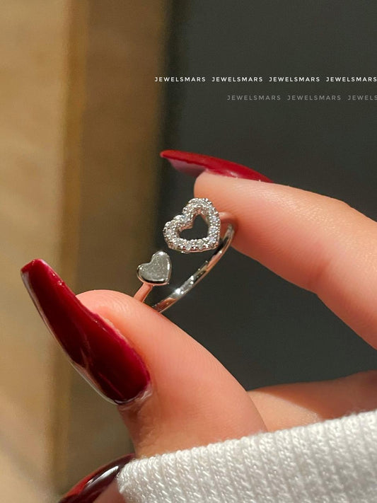 Minimal Heart Ring