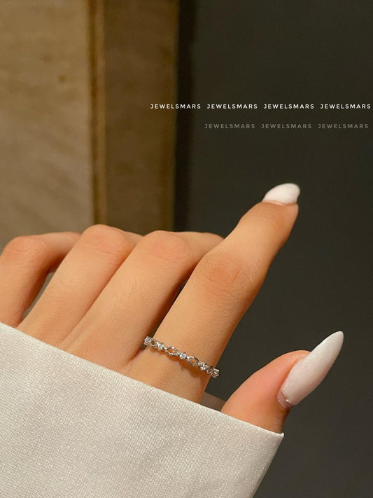 “Soft” Minimal Ring