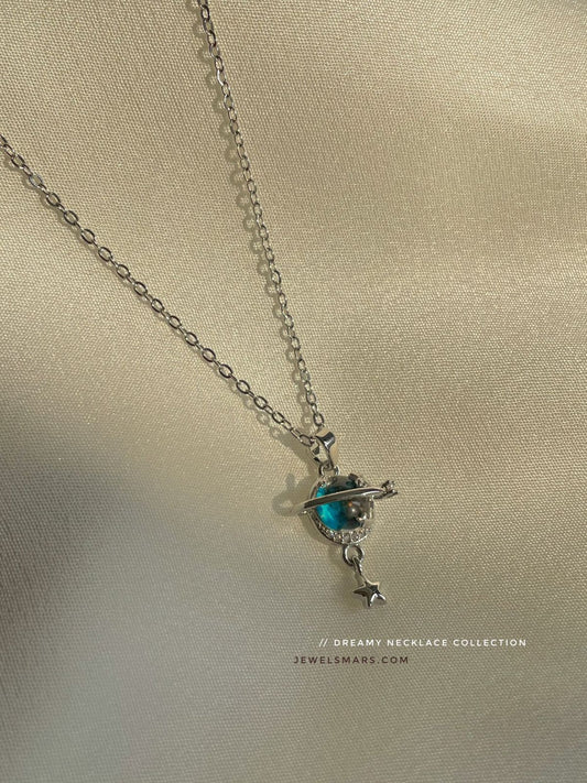 Dreamy Saturn Necklace