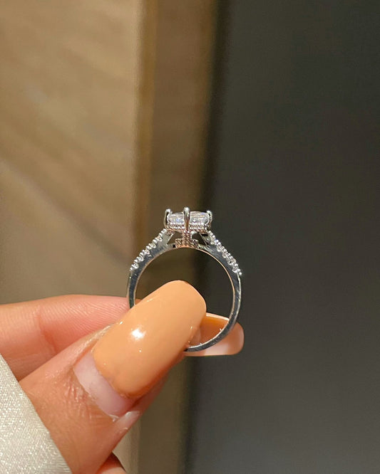 Luxe Promise Ring