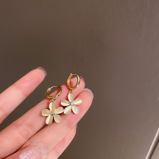 Daisy Huggies Earrings