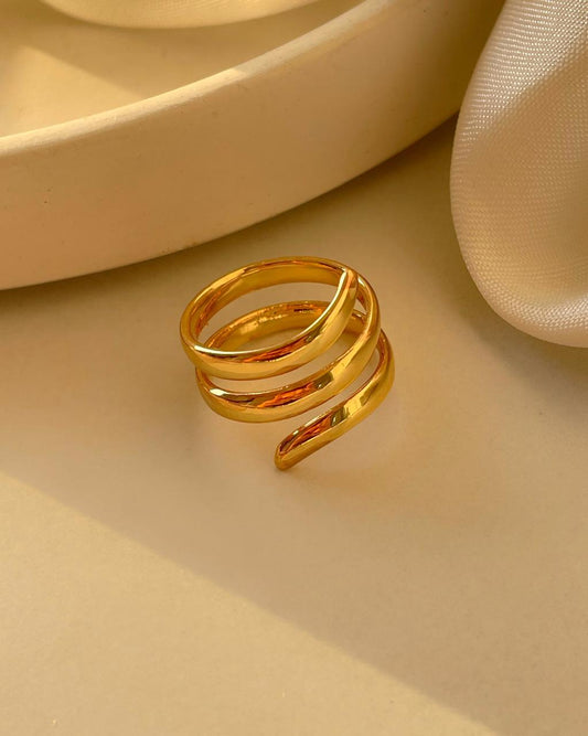 Swirl Aroung Ring