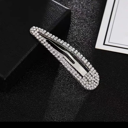 Main Character Hair Clip (1pc)