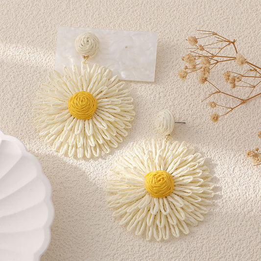 Pop of Pretty Daisy Earrings
